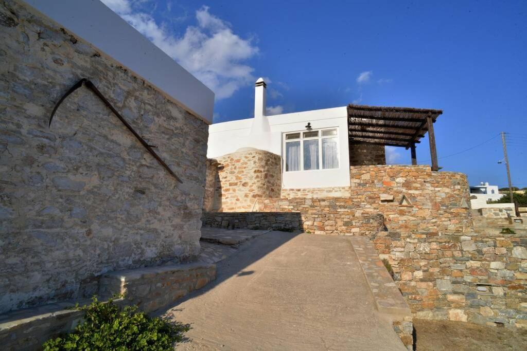 George Farmhouse Chrousa Exterior foto